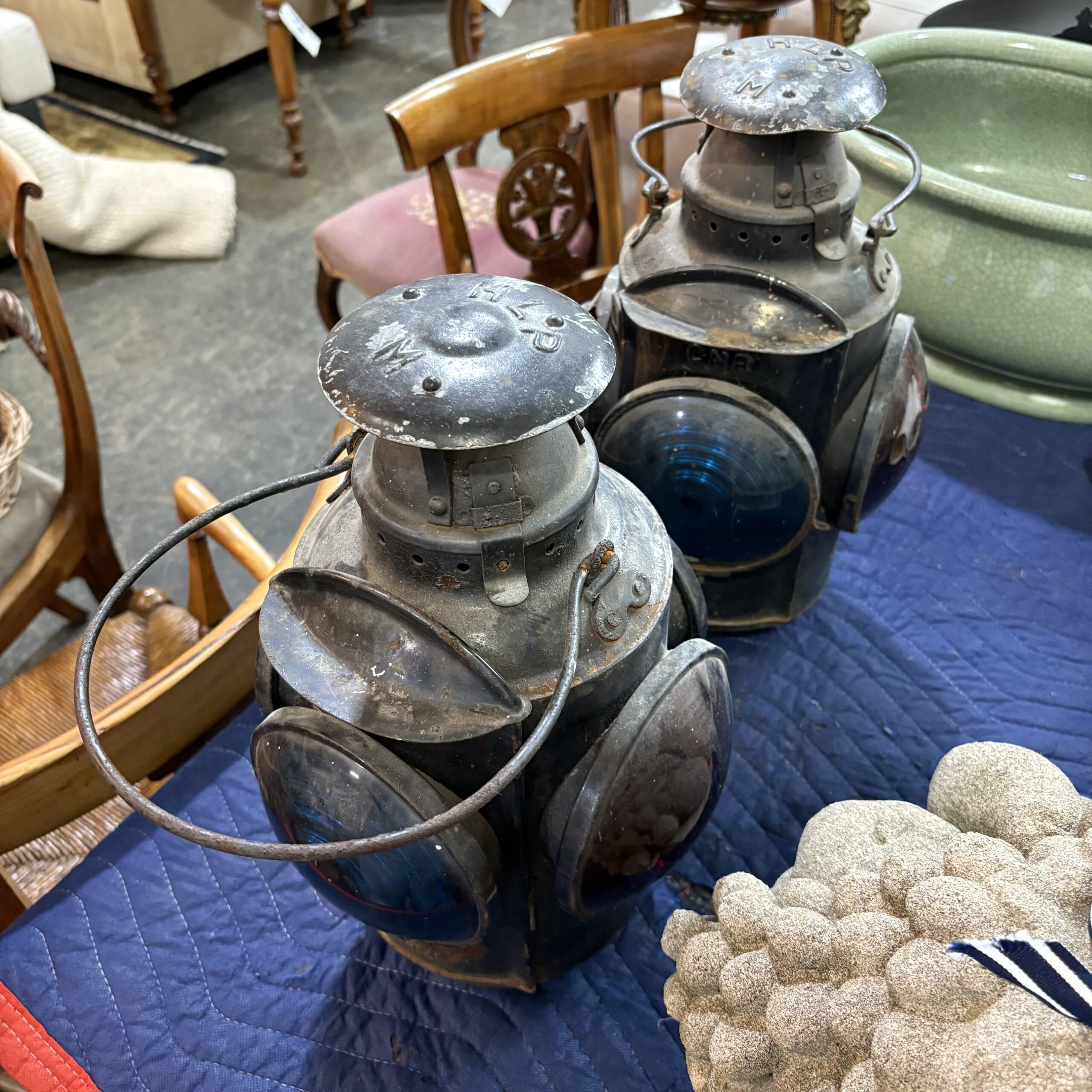 Pair of Antique Railroad Lanterns - Image 5