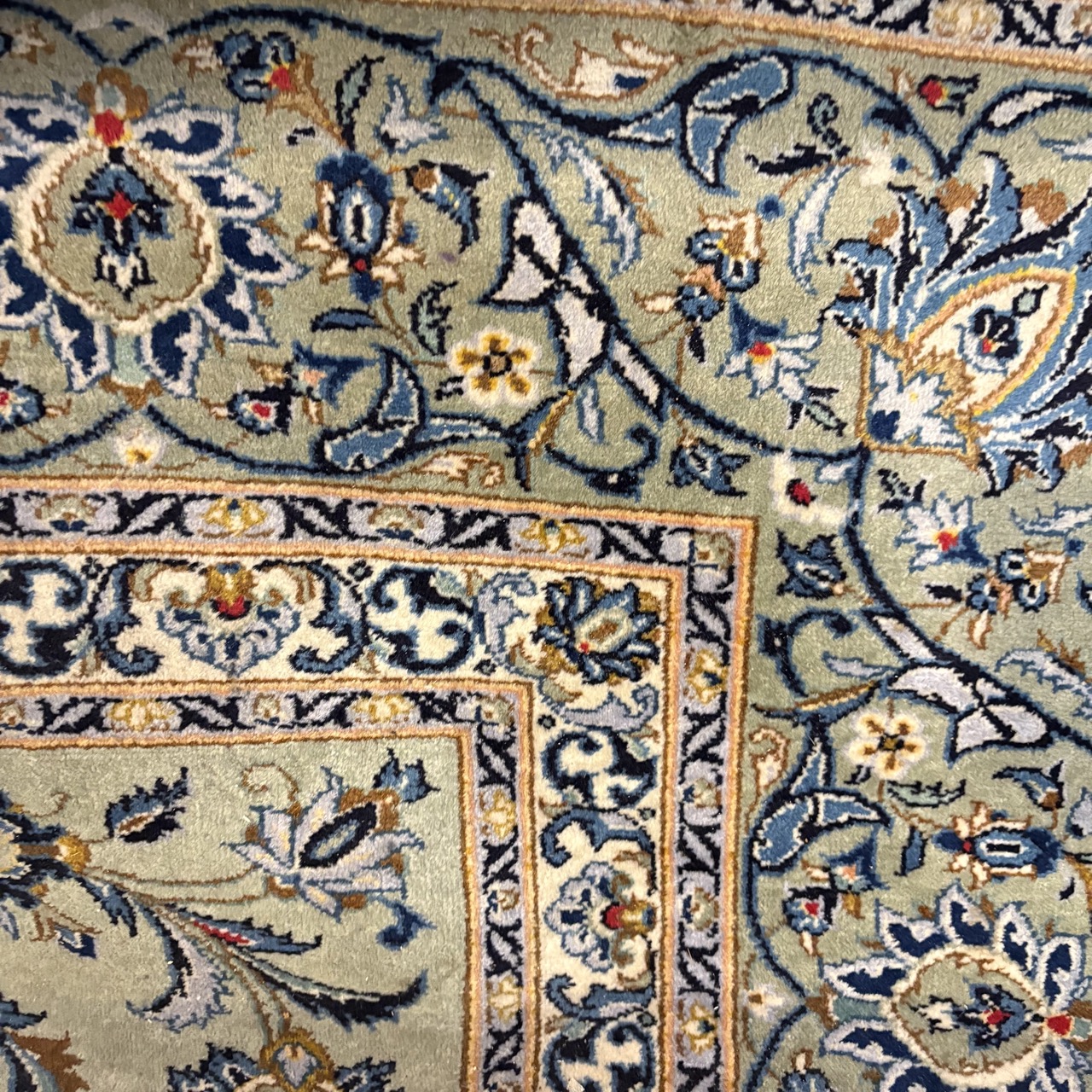 Vintage Handknotted Pale Green Persian Rug - 9'3x12'10 - Image 2