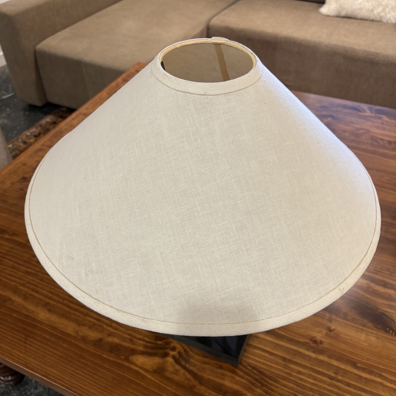 Art Deco Lucite Skyscraper Style Table Lamp - Image 5