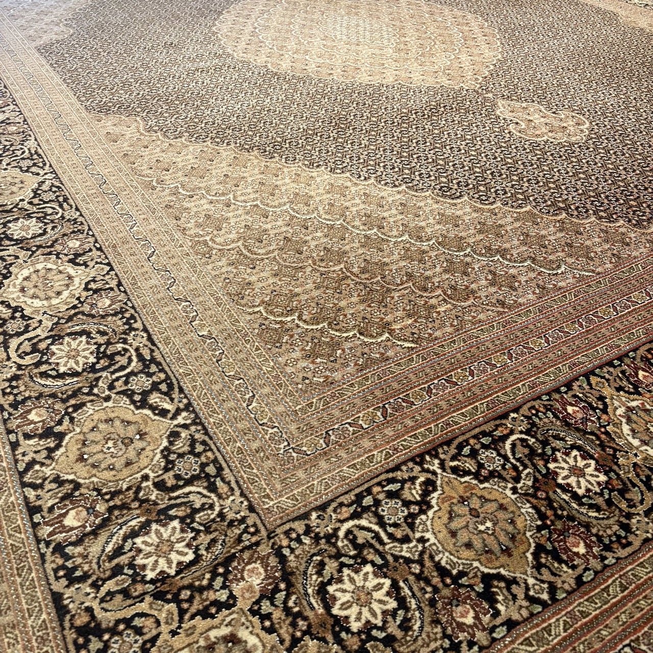 Brown Persian Rug - 9'9 x 12'10 - Image 3