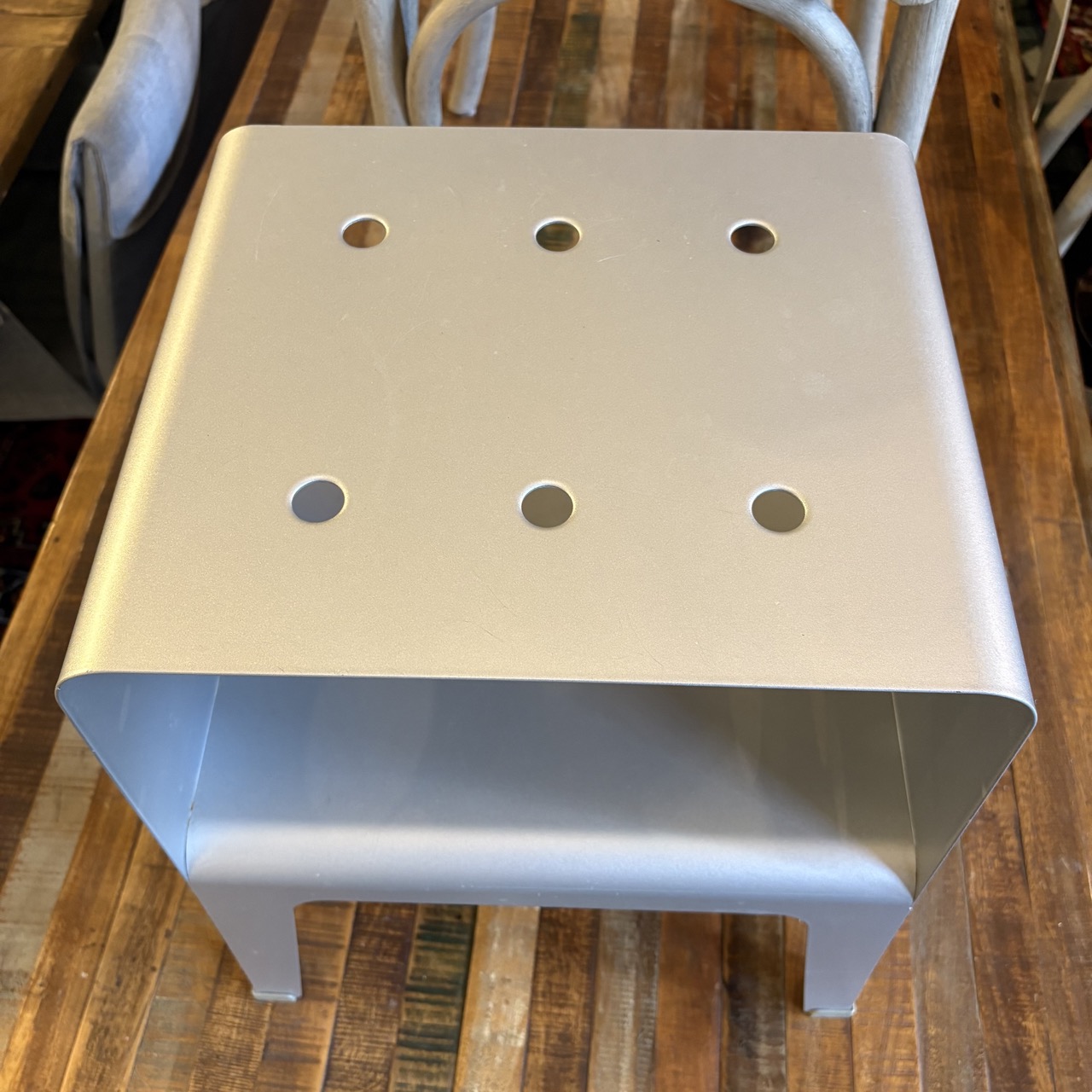 Metal Step Stool - Image 4