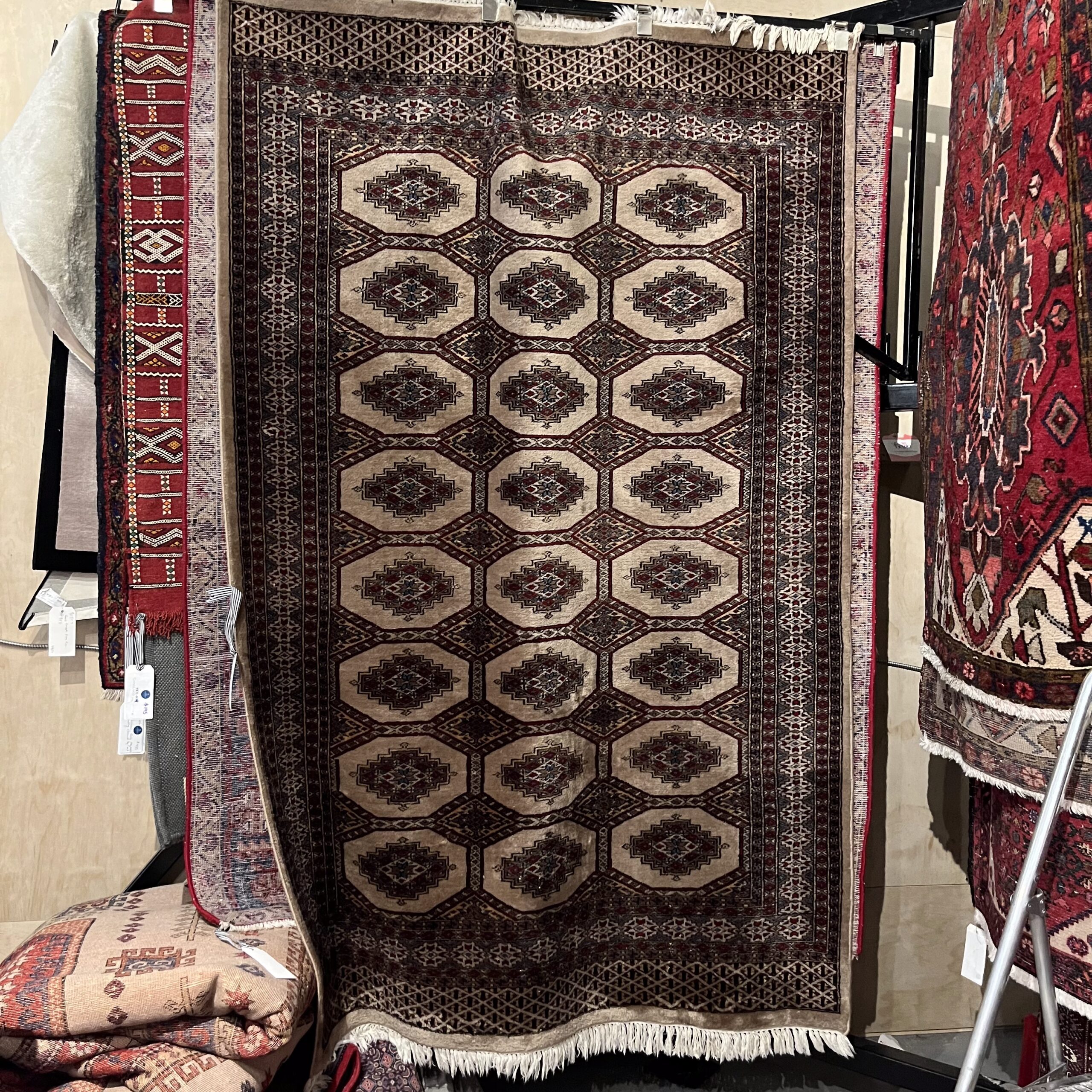 Red &amp; Beige Wool Bokhara Rug - 4'11x7'7 - Coast Consignment