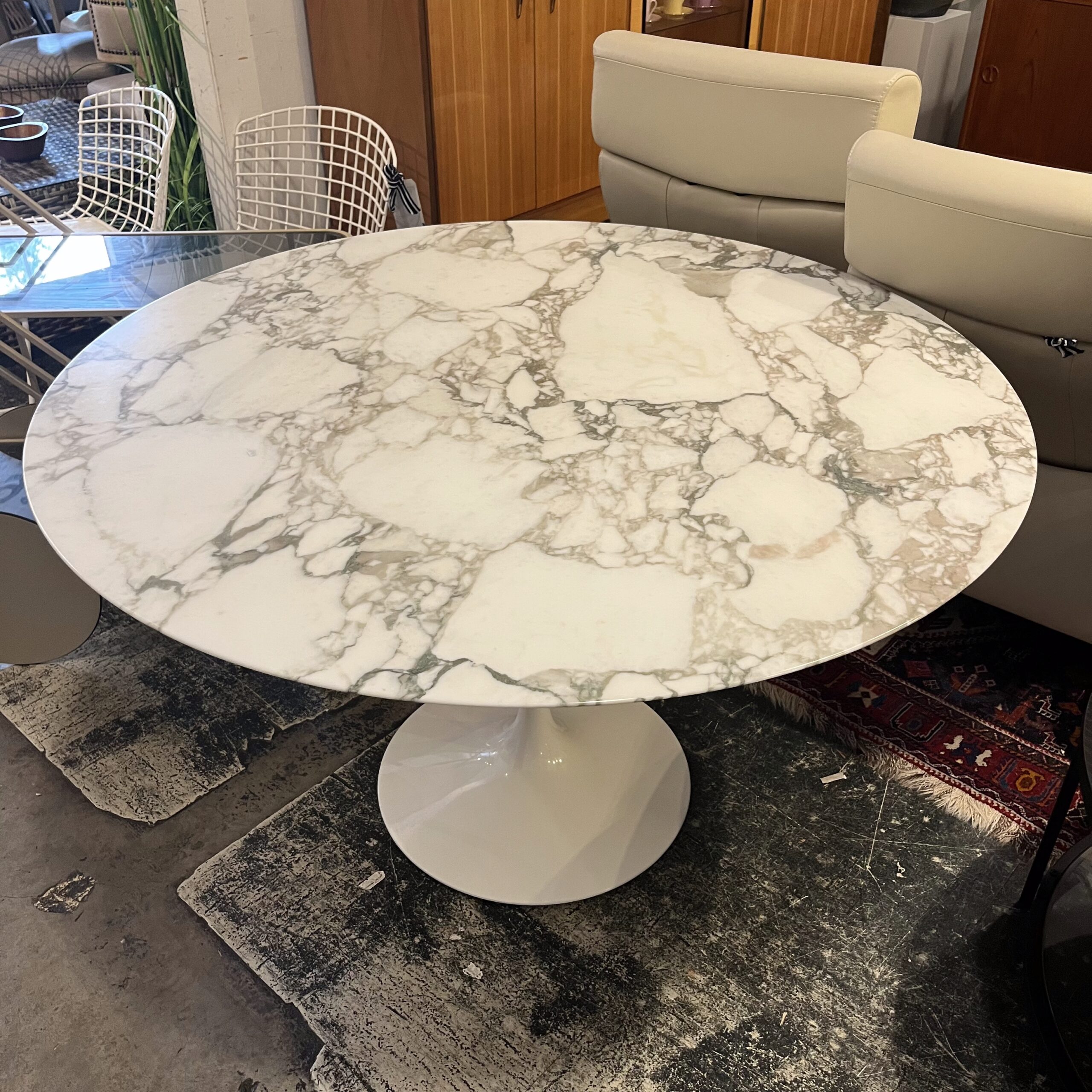 47" Round Knoll Saarinen Marble Table - Coast Consignment