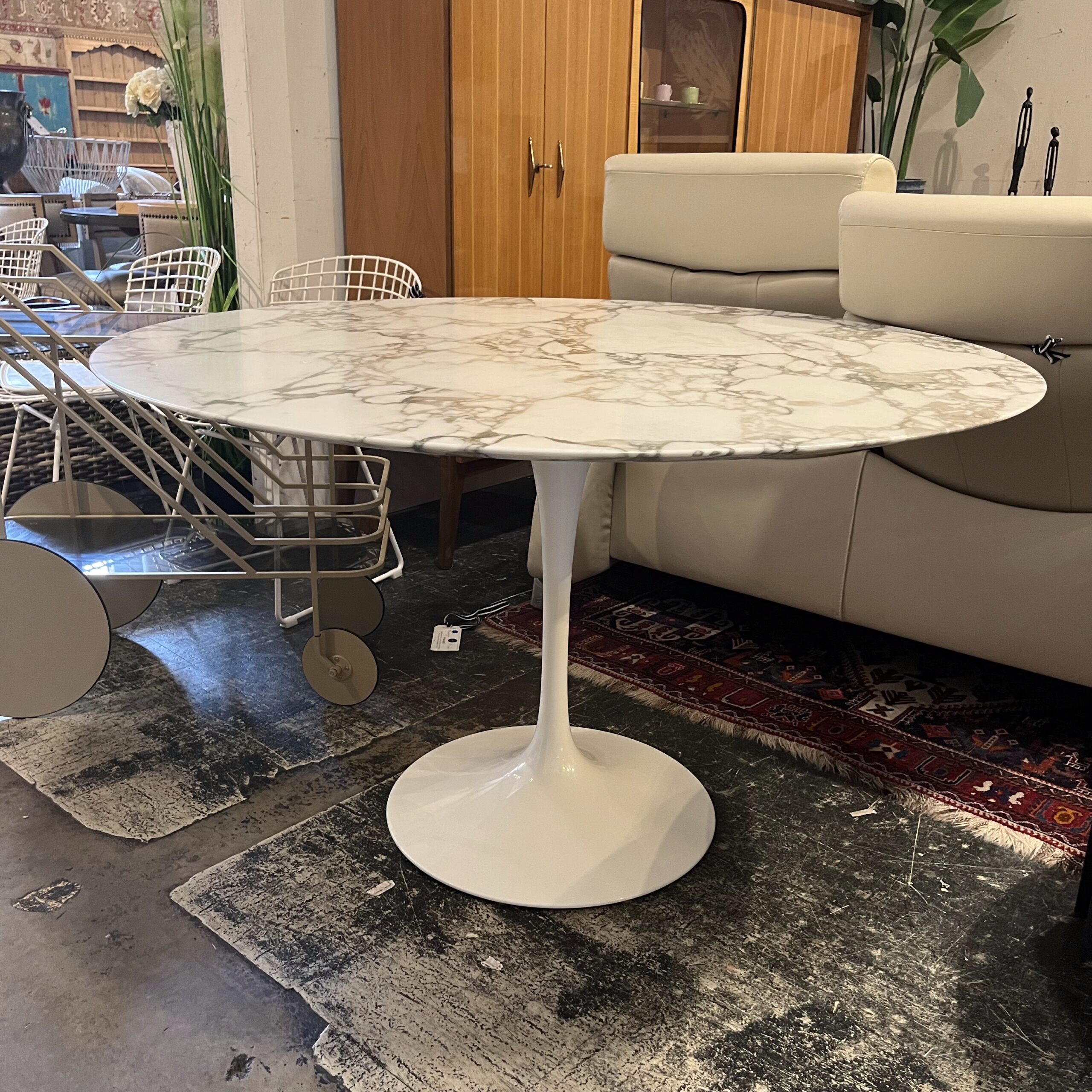 47" Round Knoll Saarinen Marble Table - Coast Consignment