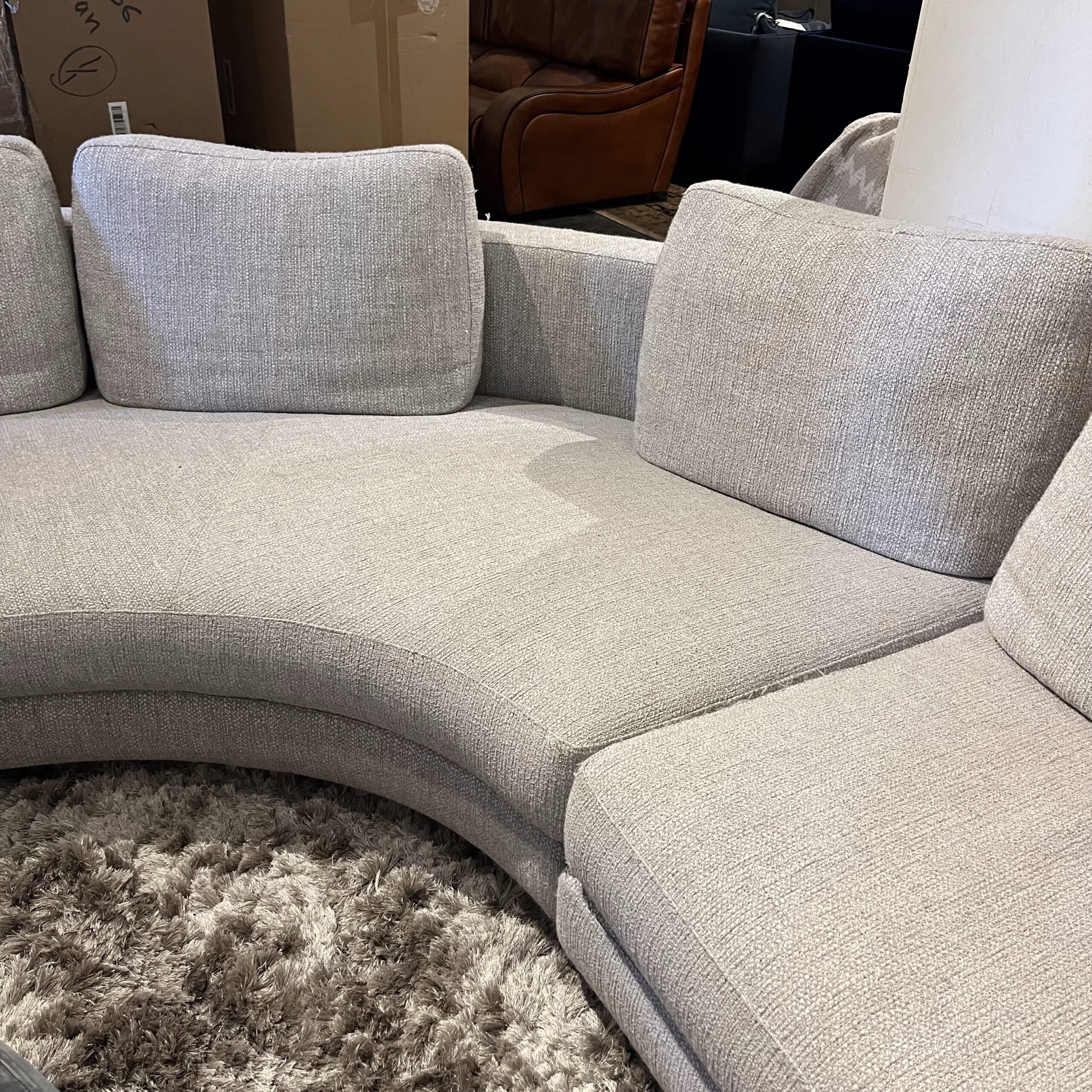 Minotti 'Daniels' Circular Couch - Coast Consignment