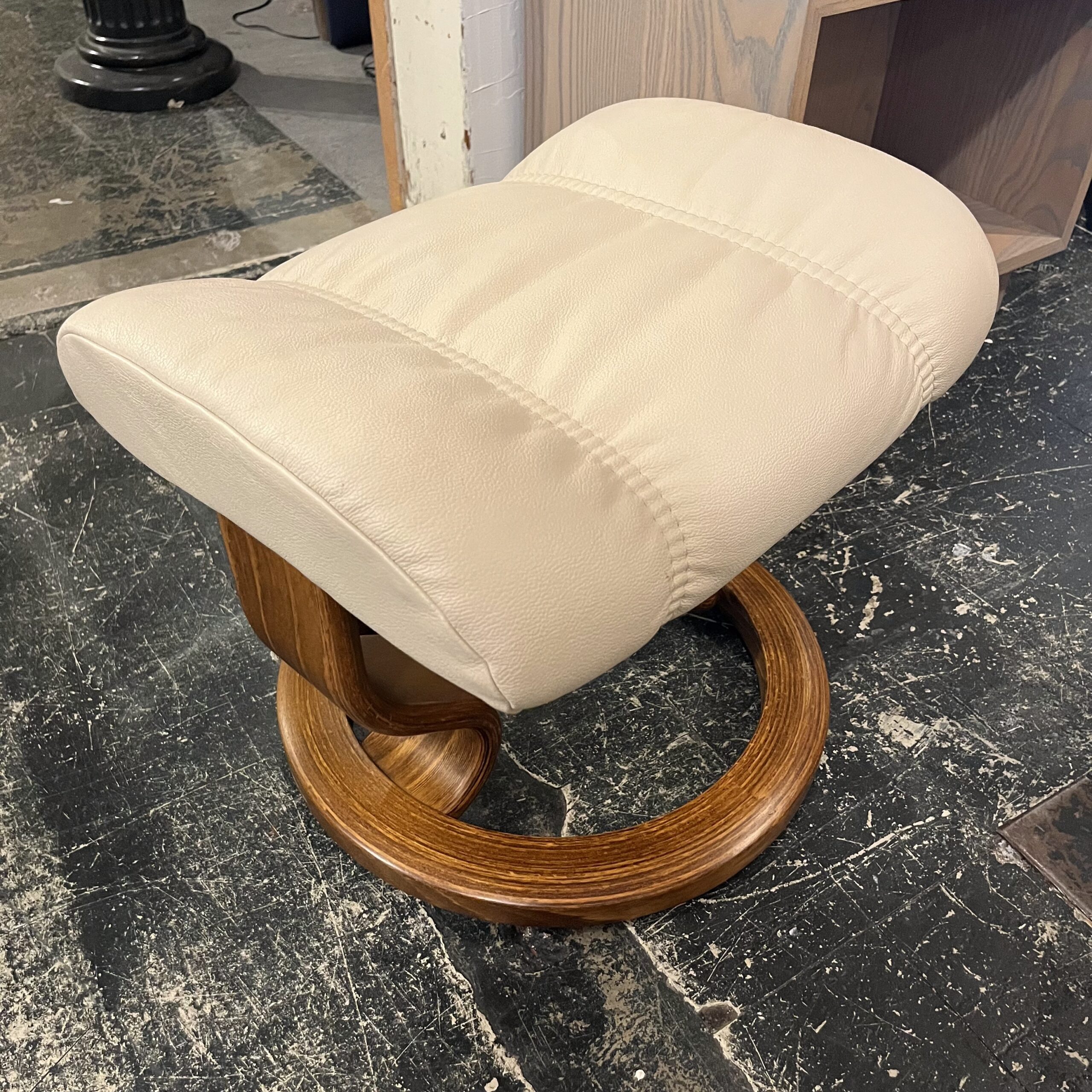 Ekornes Stressless Leather Classic Recliner with Ottoman - Coast Consignment