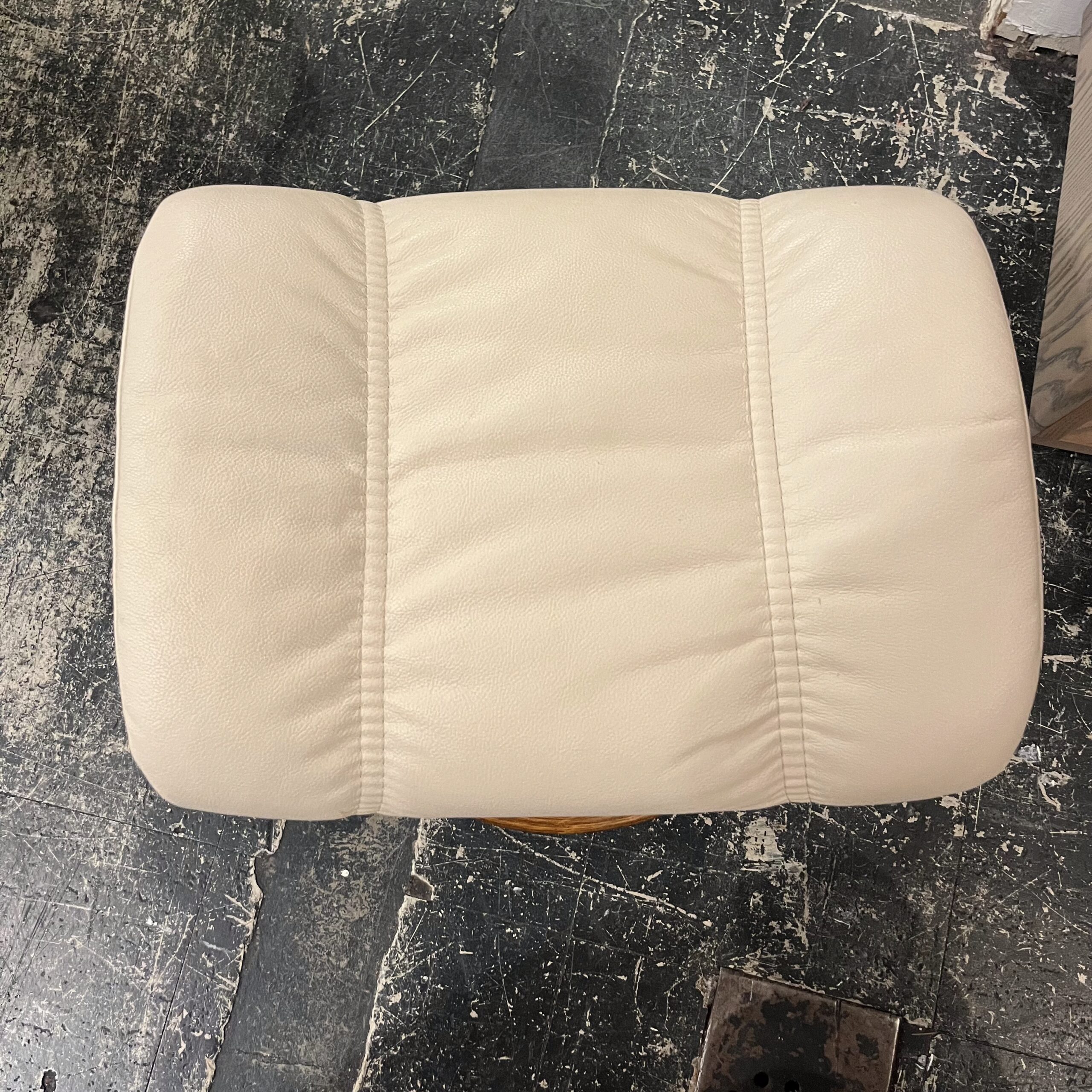 Ekornes Stressless Leather Classic Recliner with Ottoman - Coast Consignment